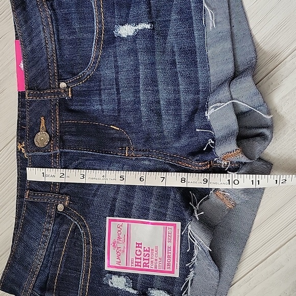 NWT Almost Famous Distressed Denim Shorts - Picture 3 of 10